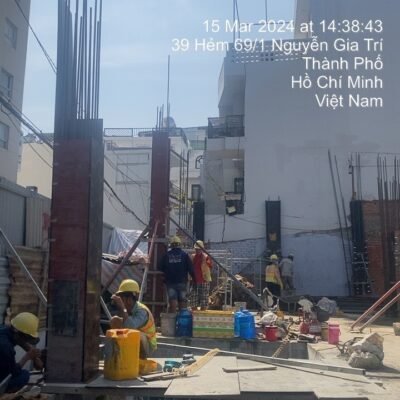 Công tác đổ bê tông cột tầng trệt công trình Bình Thạnh!